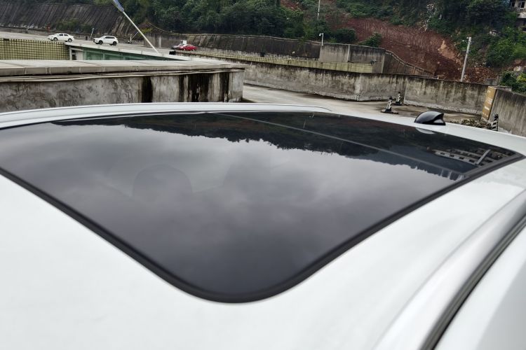 红旗HS3 PHEV 2024款 PHEV 115km 劲为版局部细节57