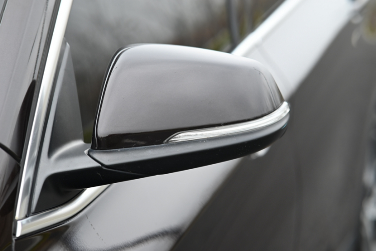 宝马X1 2016款 sDrive18Li 豪华型车身外观6010