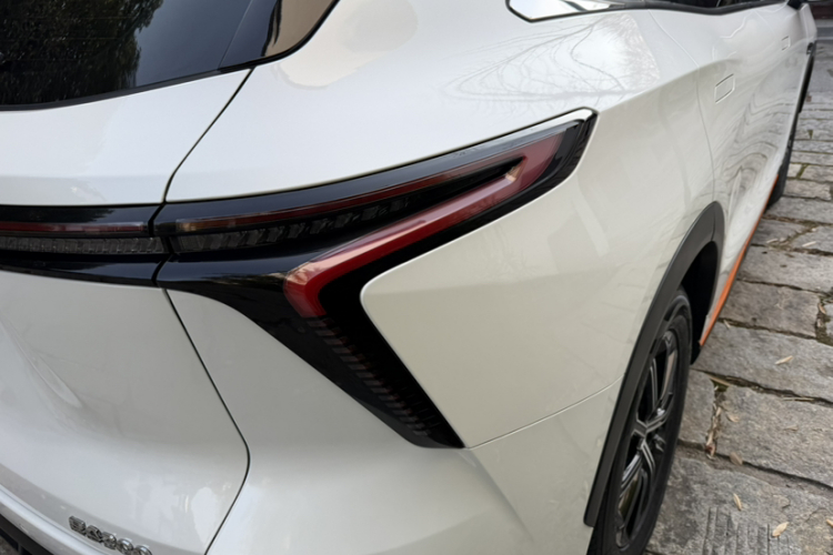 凯翼昆仑 2023款 昆仑 300 天际版车身外观6002