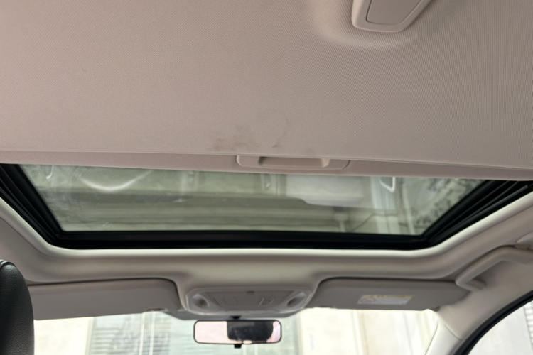 福特 福克斯 2018款 三厢经典 EcoBoost 125 自动超能风尚型智行版中控内饰7002