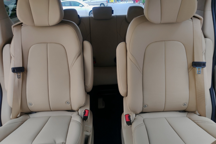 别克GL8新能源 2025款 陆尚 先享版 7座中控内饰7011