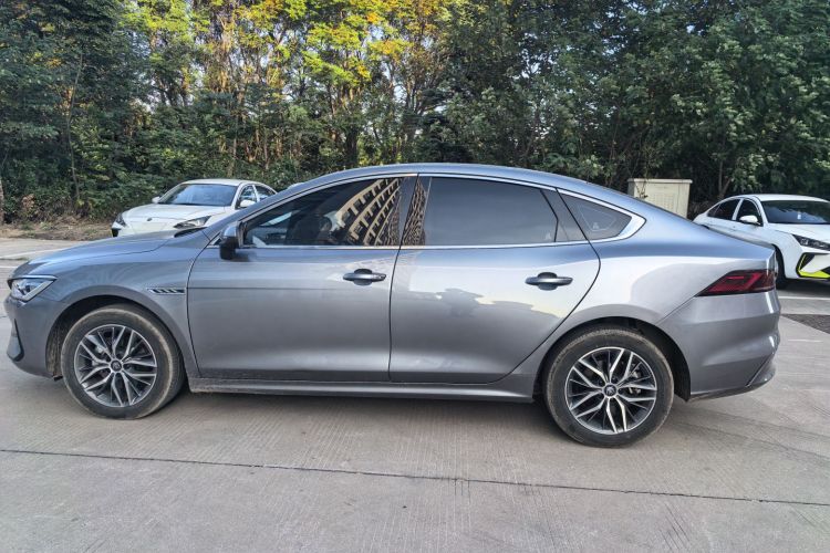 比亚迪 秦PLUS 2023款 冠军版 EV 510KM领先型车身外观6011