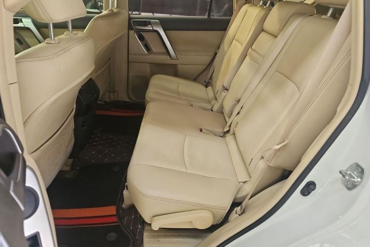 丰田 普拉多 2016款 2.7L 自动豪华版中控内饰7001