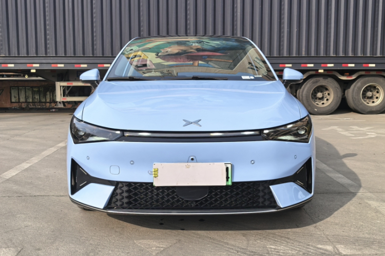 小鹏P5 2022款 460E+车身外观6005