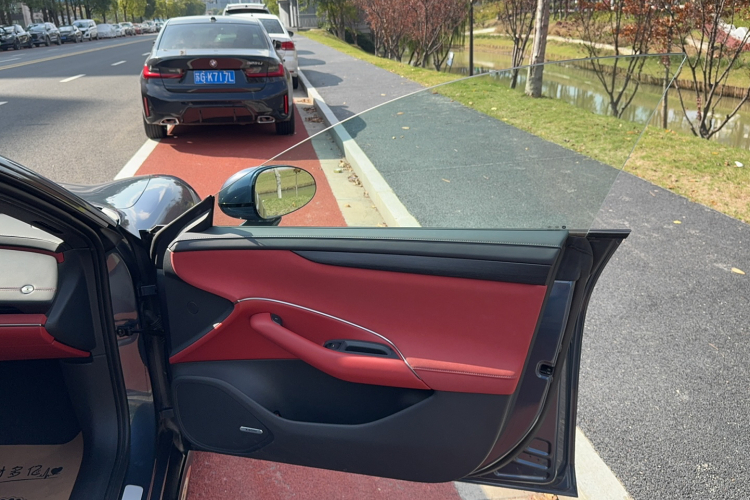 小米汽车 小米SU7 2024款 后驱超长续航高阶智驾Pro版中控内饰7008