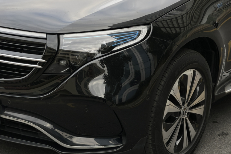 奔驰EQC 2022款 EQC 350 4MATIC车身外观6009