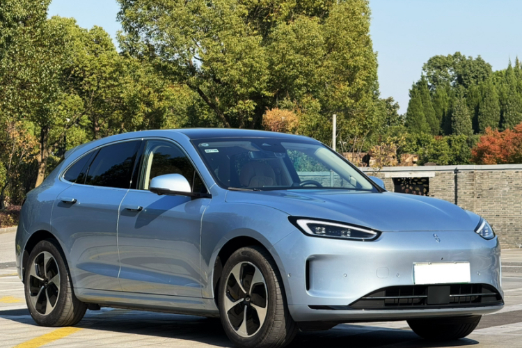 鸿蒙智行 问界M5 2022款 纯电后驱标准版车身外观6001