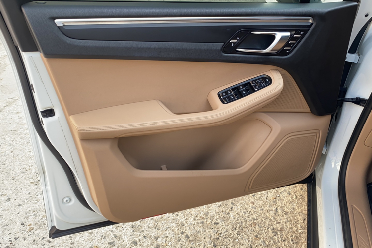 保时捷 2018款 Macan 2.0T中控内饰7005