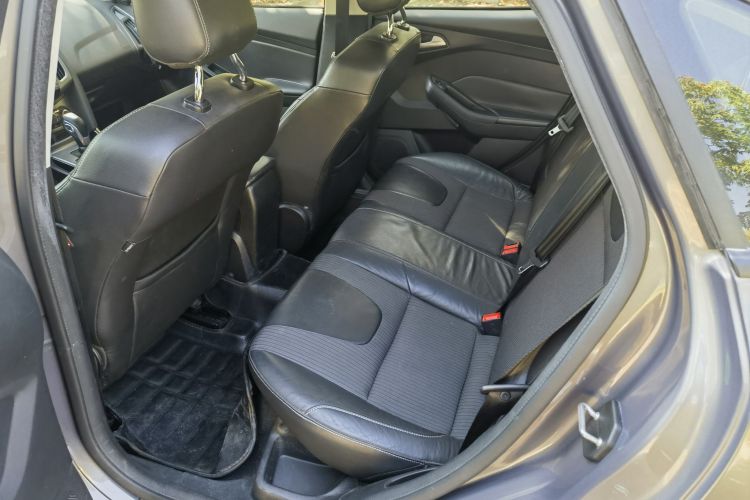 福特 福克斯 2012款 三厢 1.6L 自动风尚型中控内饰7003