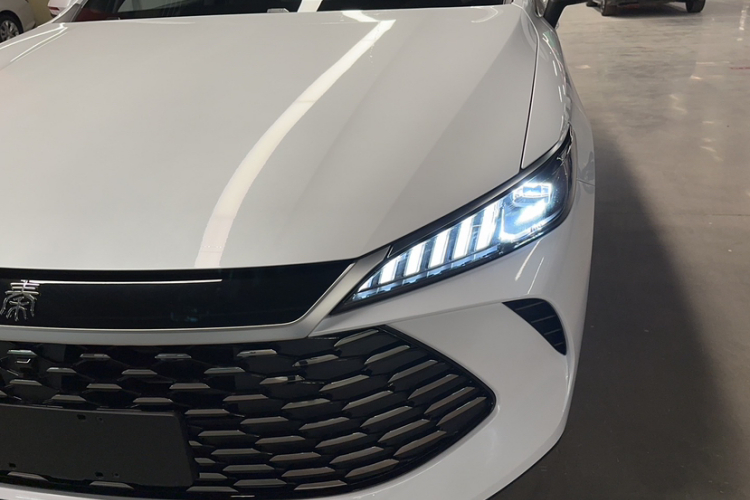 比亚迪 秦PLUS 2025款 DM-i 智驾版 128KM进取型车身外观6006