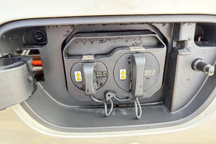 五菱汽车 宏光MINIEV 2025款 四门版 进阶款中控内饰7007