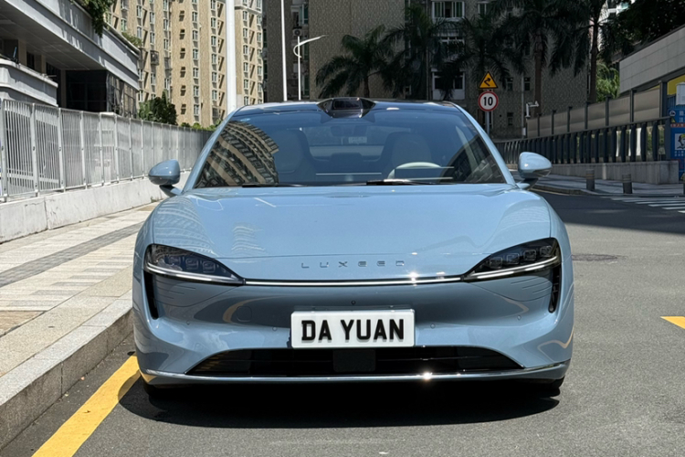 鸿蒙智行 智界S7 2025款 855km Max车身外观6001