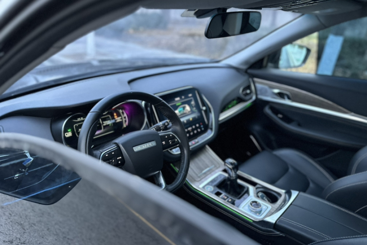 捷途X70 2020款 1.5T 手动尊行版 5座中控内饰7005