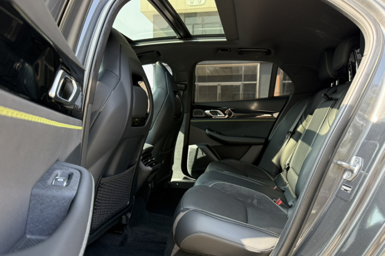 领克03 2023款 1.5TD DCT劲Pro中控内饰7008