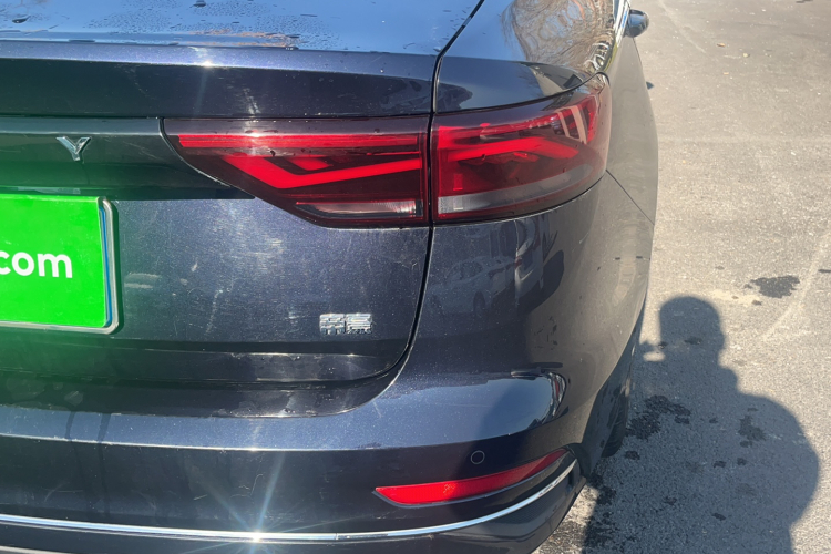 吉利汽车 帝豪 2022款 第4代 1.5L 手动豪华型车身外观6005