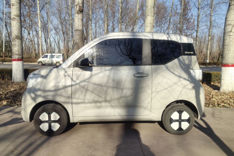 五菱汽车 宏光MINIEV 2024款 第三代 215km 进阶版车身外观6003