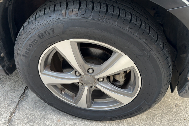 哈弗H6 2014款 运动版 1.5T 手动两驱精英型车身外观6003