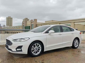 福特 蒙迪欧 2017款 EcoBoost 180 时尚型