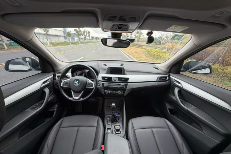 宝马X1 2019款 sDrive20Li 领先型中控内饰7007