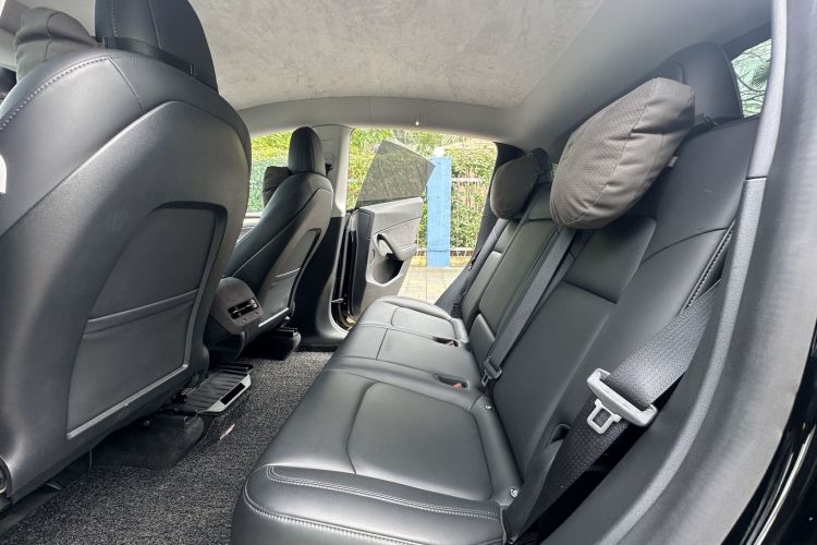 特斯拉 Model Y 2021款 标准续航后驱版中控内饰7005