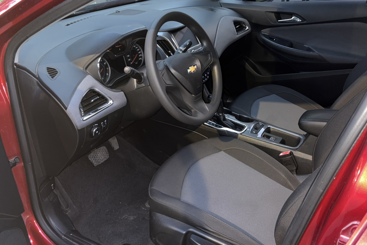 雪佛兰 科鲁兹 2018款 320 自动先锋天窗版中控内饰7003