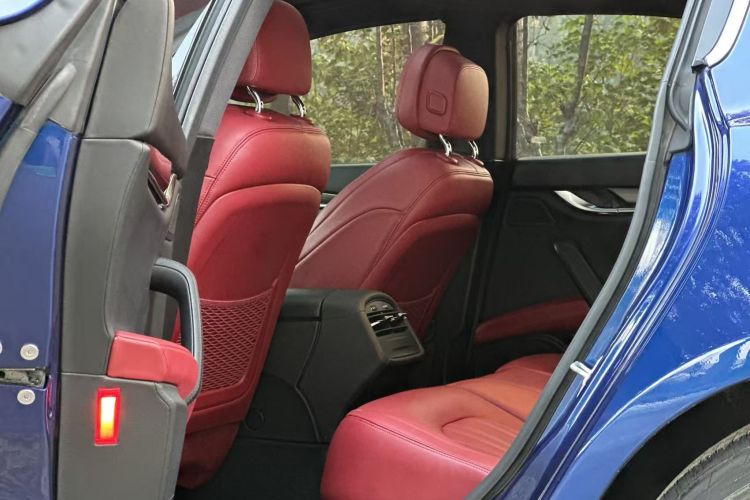 玛莎拉蒂 Ghibli 2017款 3.0T 标准版中控内饰7005