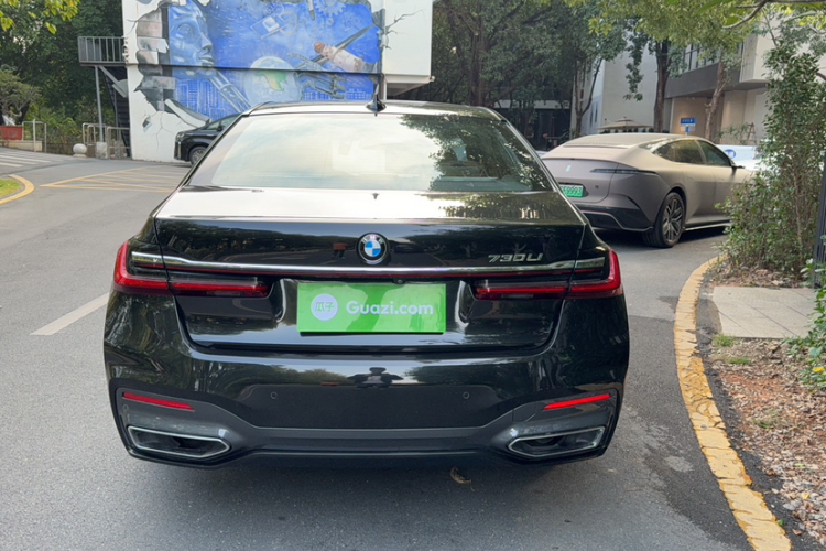 宝马7系 2019款 730Li M运动套装车身外观6005
