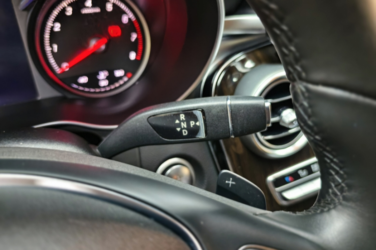 奔驰GLC 2017款 GLC 260 4MATIC 豪华型中控内饰7005