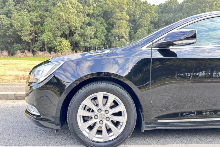 别克 君越 2013款 2.4L SIDI精英舒适型车身外观6002