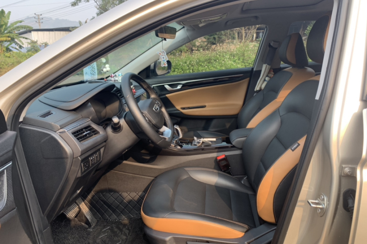 吉利汽车 帝豪GL 2020款 1.5T DCT豪华型中控内饰7006