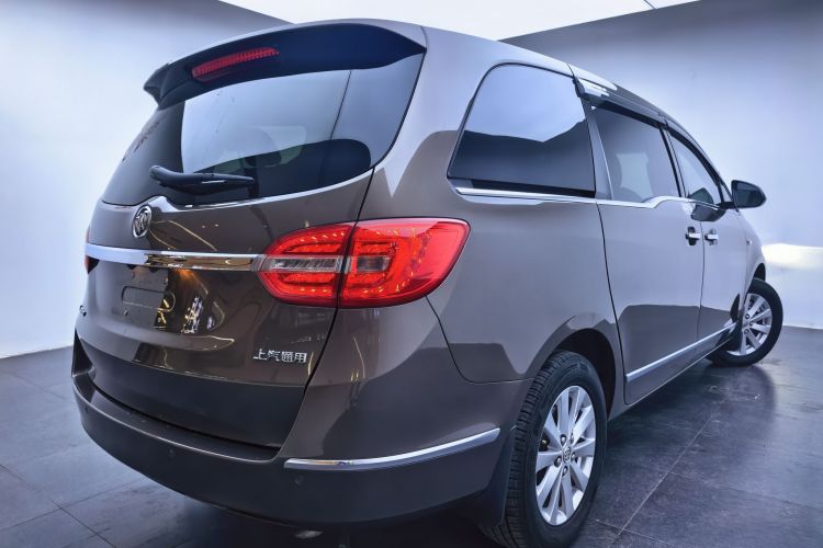 别克GL8 2017款 25S 豪华型 国V车身外观6004