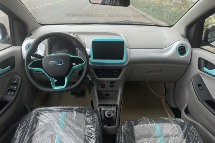 江铃集团新能源 易至EV2 2026款 PLUS+ 舒适型中控内饰7003
