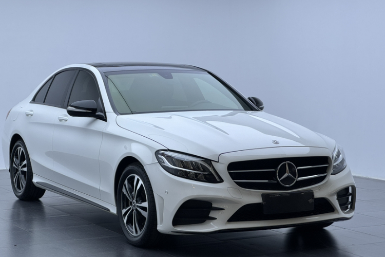 奔驰C级 2019款 C 260 运动版车身外观6004