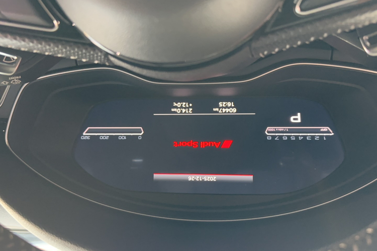 奥迪RS 5 2021款 RS 5 2.9T Sportback 暗金版中控内饰15