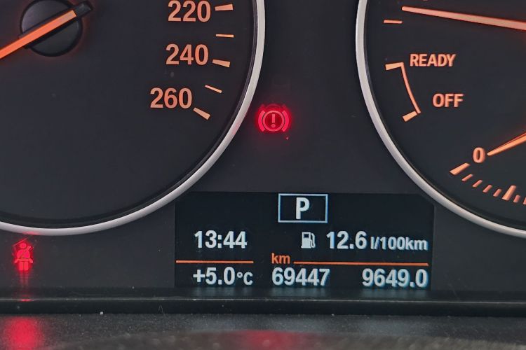 宝马3系 2015款 320Li 超悦版时尚型中控内饰15