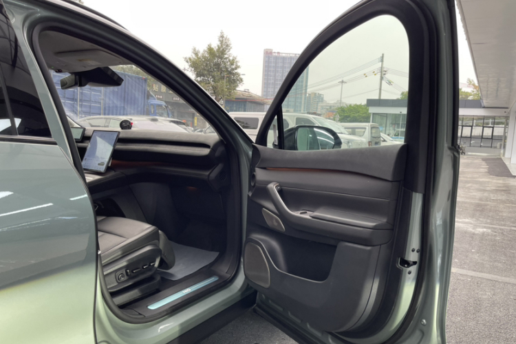 蔚来ES7 2022款 100kWh中控内饰7005