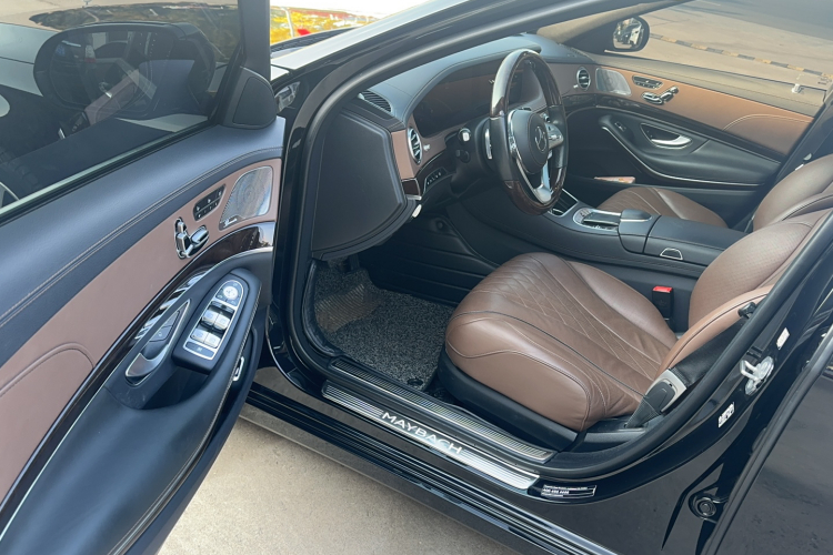 奔驰 迈巴赫S级 2019款 S 560 4MATIC中控内饰7002