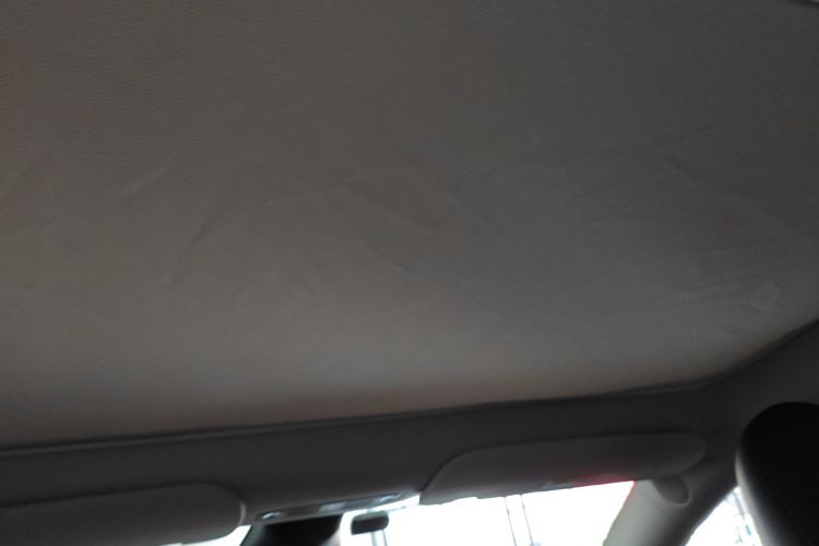 特斯拉 Model Y 2022款 后轮驱动版中控内饰7003