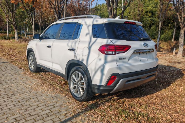 北京现代ix35 2019款 2.0L 自动两驱智勇·畅享版 国VI车身外观6009