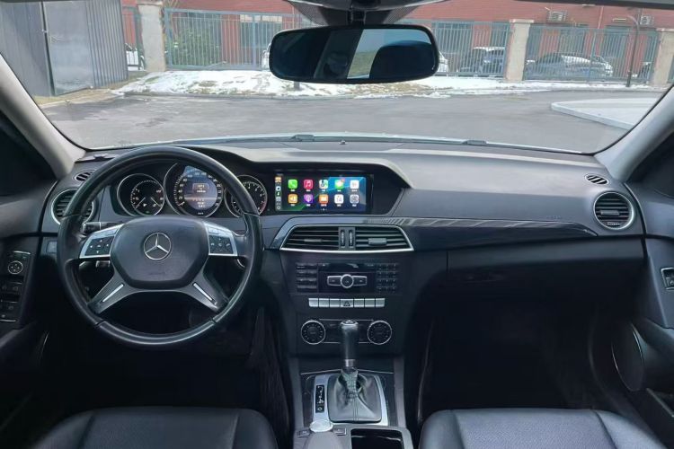 奔驰C级 2013款 C 180 经典型 Grand Edition中控内饰7001