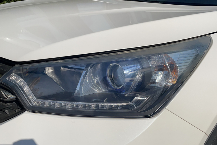 东风风神AX7 2015款 2.0L 手动智逸型局部细节36