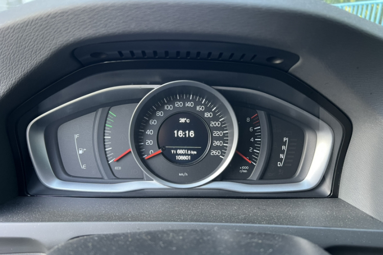 沃尔沃S60 2019款 S60L 改款 T5 智进进阶版中控内饰15