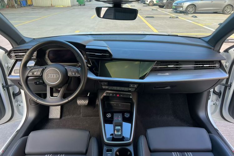 奥迪A3 2024款 Sportback 35 TFSI 时尚运动型中控内饰7006
