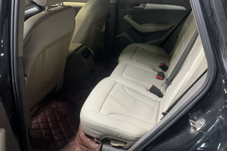 奥迪Q5 2011款 2.0TFSI 技术型车身外观6002