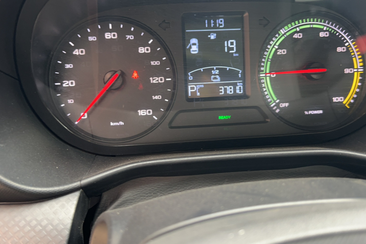 荣威 科莱威CLEVER 2021款 302km新四座超能版中控内饰15