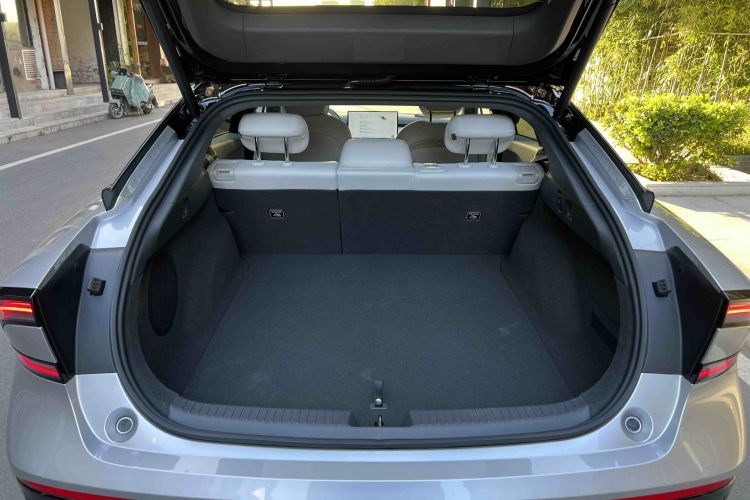 小鹏P7+ 2024款 长续航 Max中控内饰7006