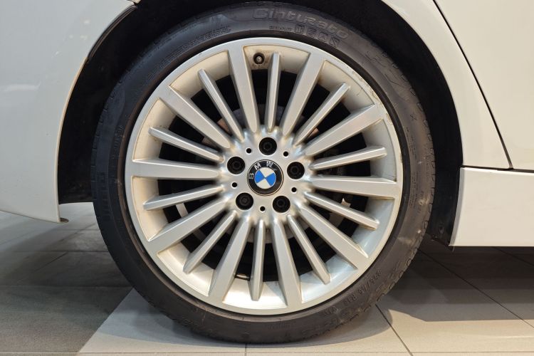 宝马3系 2018款 320Li 时尚型车身外观6013