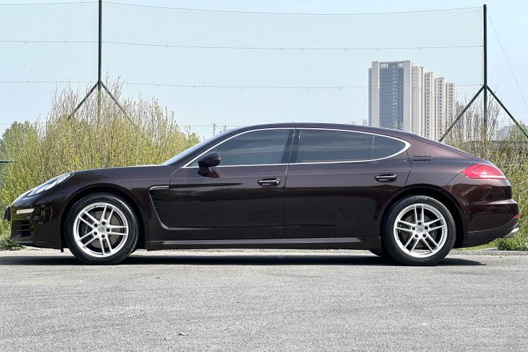 保时捷 2014款 Panamera 4 Executive 3.0T车身外观6002