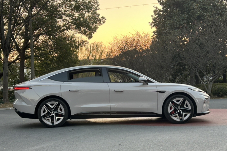 飞凡汽车 飞凡F7 2023款 改款 性能Pro版车身外观6003