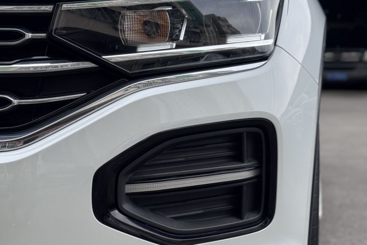 大众 探岳 2020款 330TSI 两驱豪华智联版车身外观6008